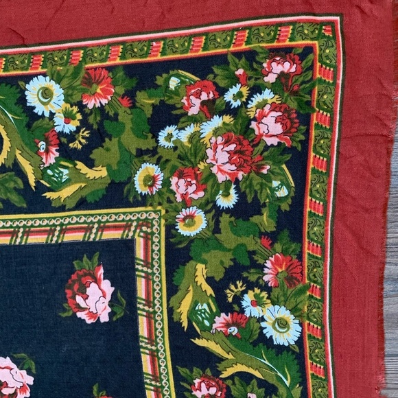 Scarf - Picture 5 of 5